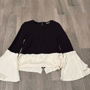 Redhaute Women’s Black And White Sweater Size M